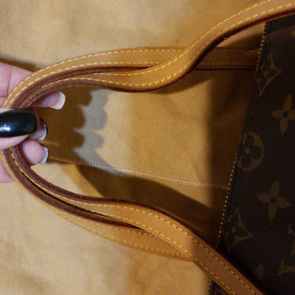 Authentic louis vuitton papillon 26 nm - Picture 8 of 8